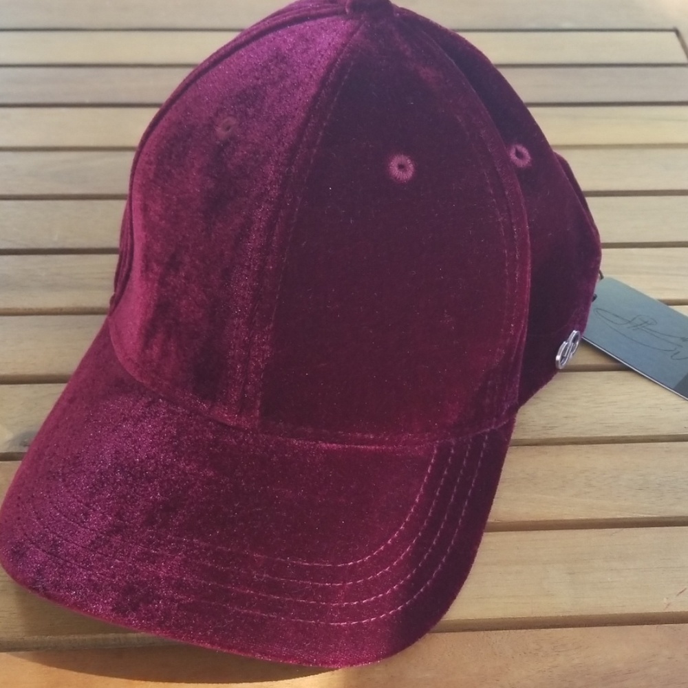 1 left CALIA Velvet Cap - Picture 2 of 8
